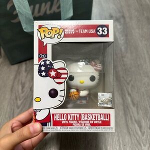 Hello Kitty (Basketball) Funko Pop